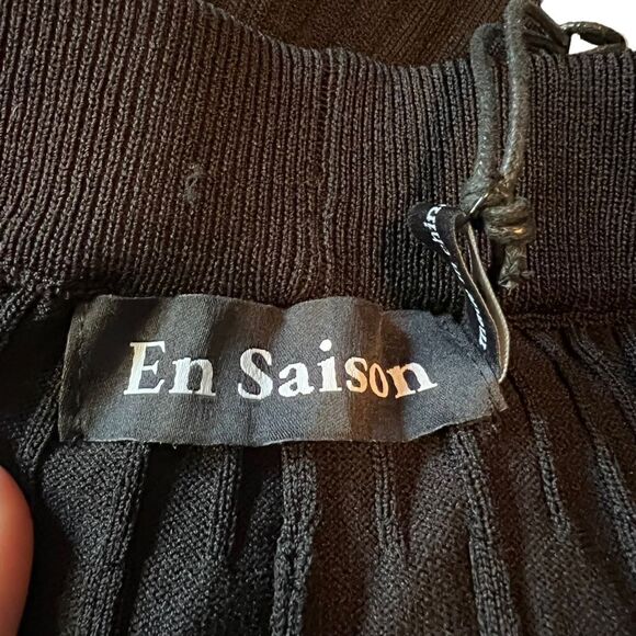 NWT!‎ 3 for $30! En Saison black knit pants - Picture 4 of 11